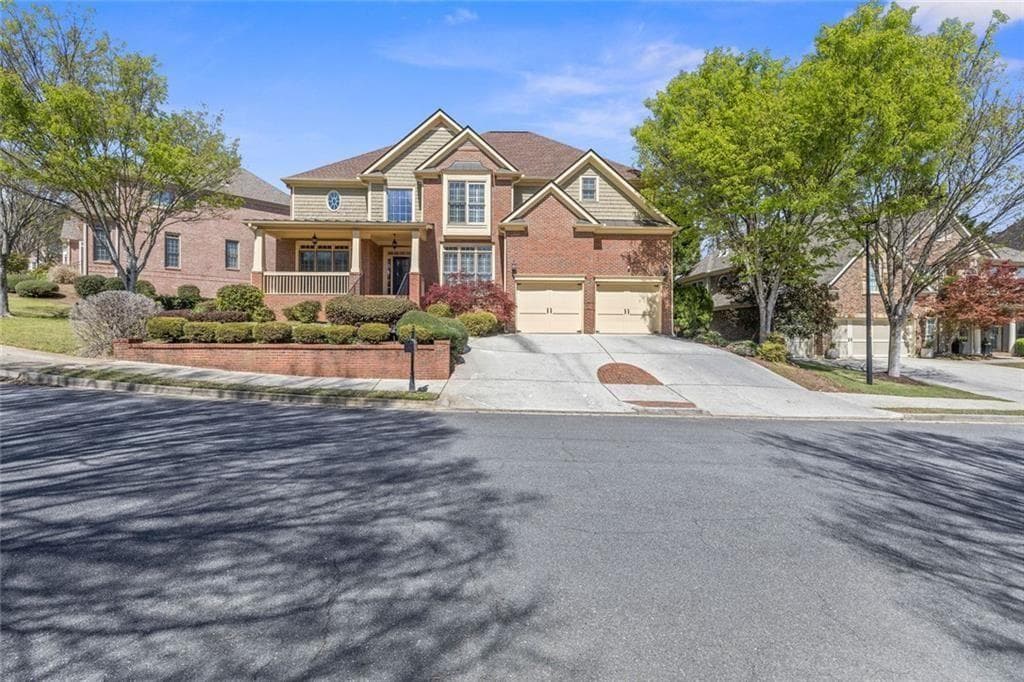 4530 Oak Brook Drive, Smyrna, GA 30082 — most recent listing photo