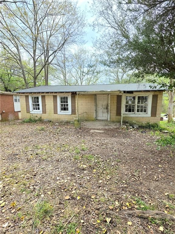 4 bedroom, 1 bathroom, 1,120 sq ft single family residence under contract at 7074 Hammond Way, Lithonia, GA 30058 — photo 2