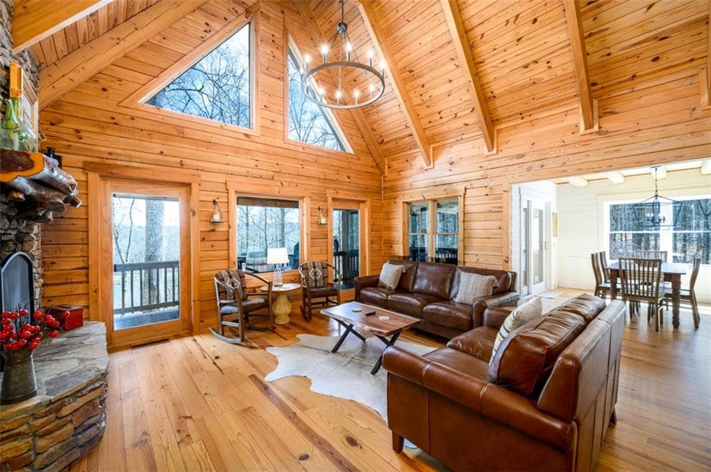 3 bedroom, 4 bathroom, 2,880 sq ft single family residence for sale at 91 Whispering Lake Way, Blue Ridge, GA 30513 — photo 2