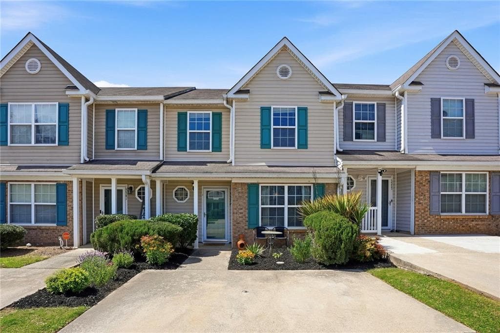 5339 Creekview Lane, Morrow, GA 30260 — most recent listing photo