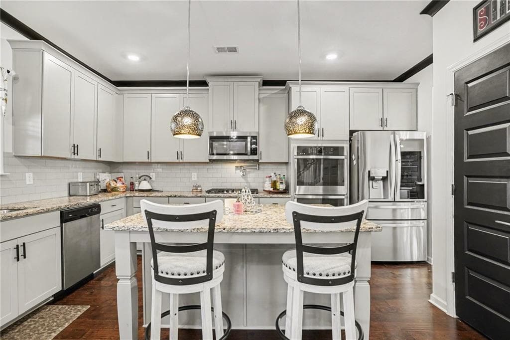 5 bedroom, 4 bathroom, 3,704 sq ft single family residence for sale at 110 Canal Street, Hampton, GA 30228 — photo 6