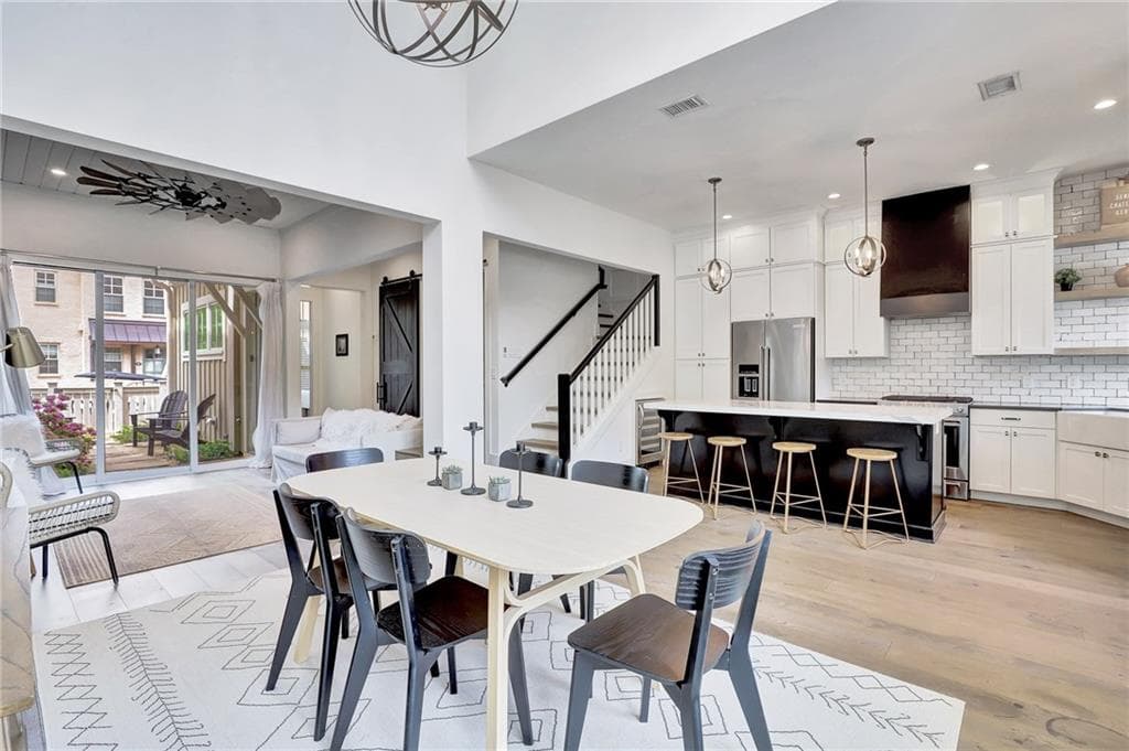 2 bedroom, 3 bathroom, 1,734 sq ft townhouse under contract at 11189 Serenbe Lane, Chattahoochee Hills, GA 30268 — photo 7