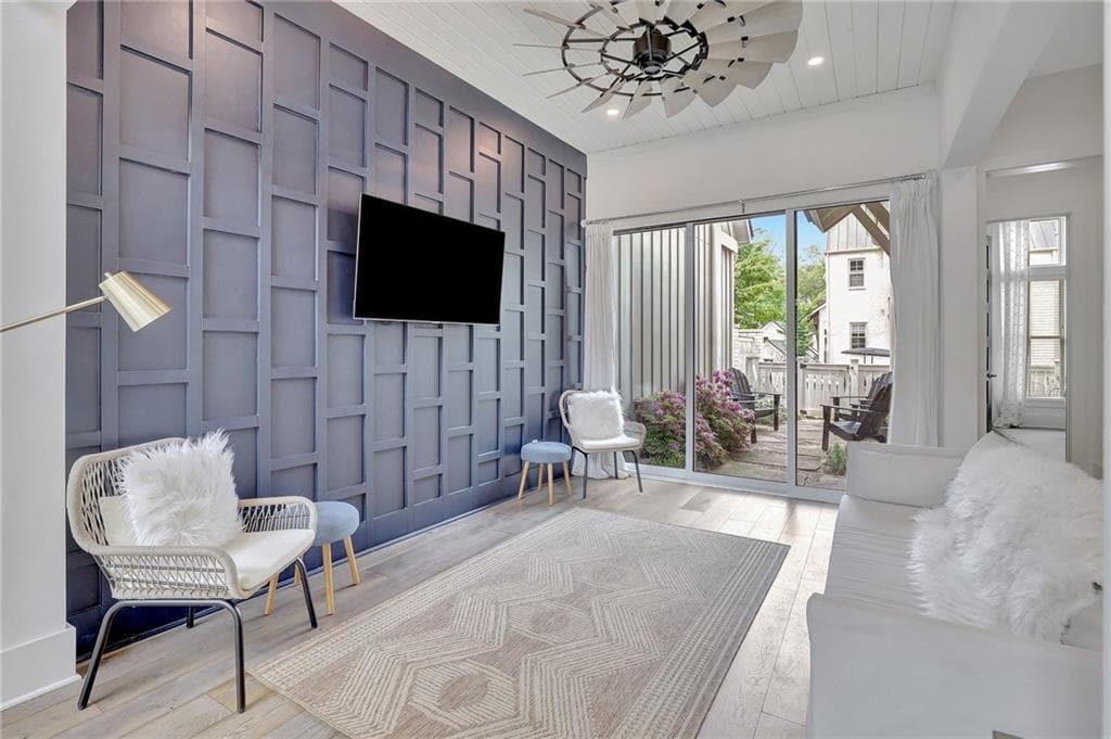 2 bedroom, 3 bathroom, 1,734 sq ft townhouse under contract at 11189 Serenbe Lane, Chattahoochee Hills, GA 30268 — photo 8