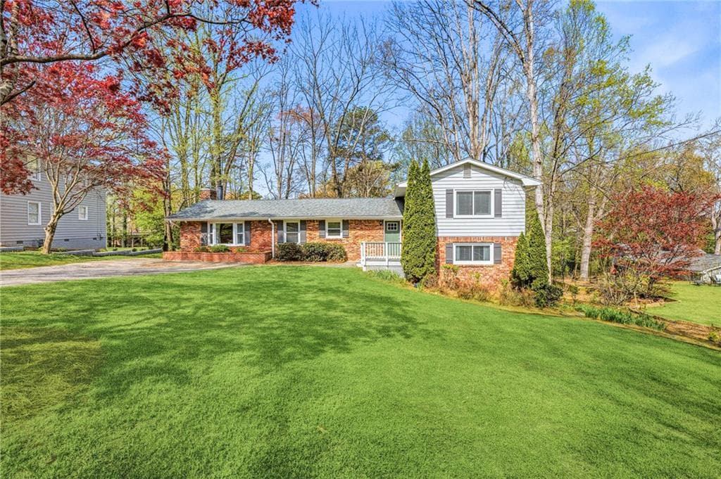 4 bedroom, 2 bathroom, 2,070 sq ft single family residence sold at 5398 Harris Circle, Atlanta, GA 30338