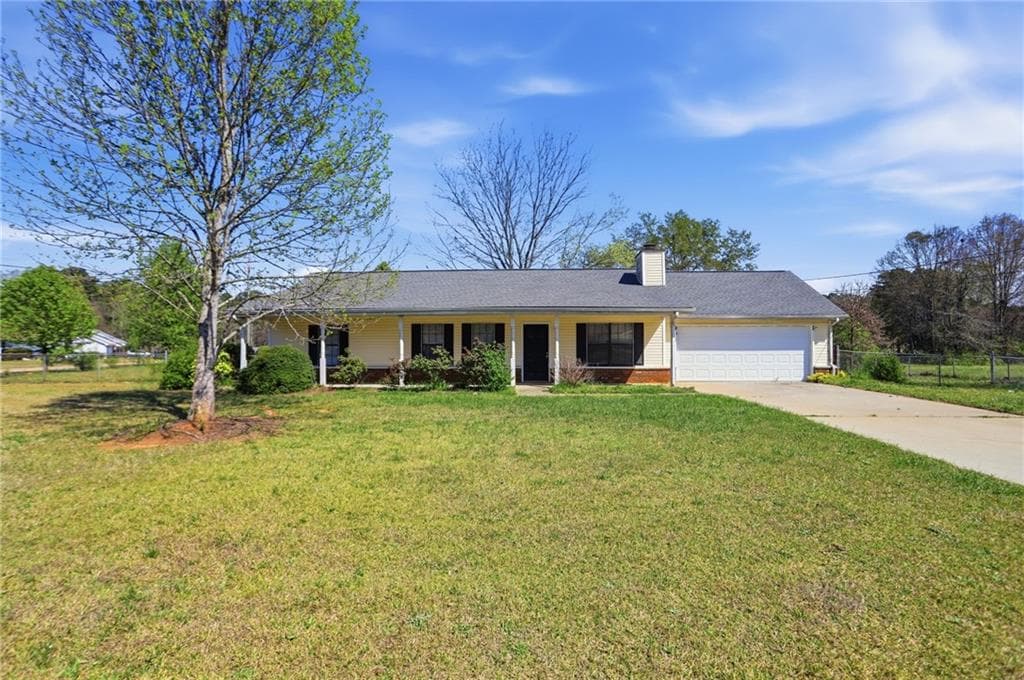 3 bedroom, 2 bathroom, 1,282 sq ft single family residence sold at 30 Oak Wood Lane, Covington, GA 30016