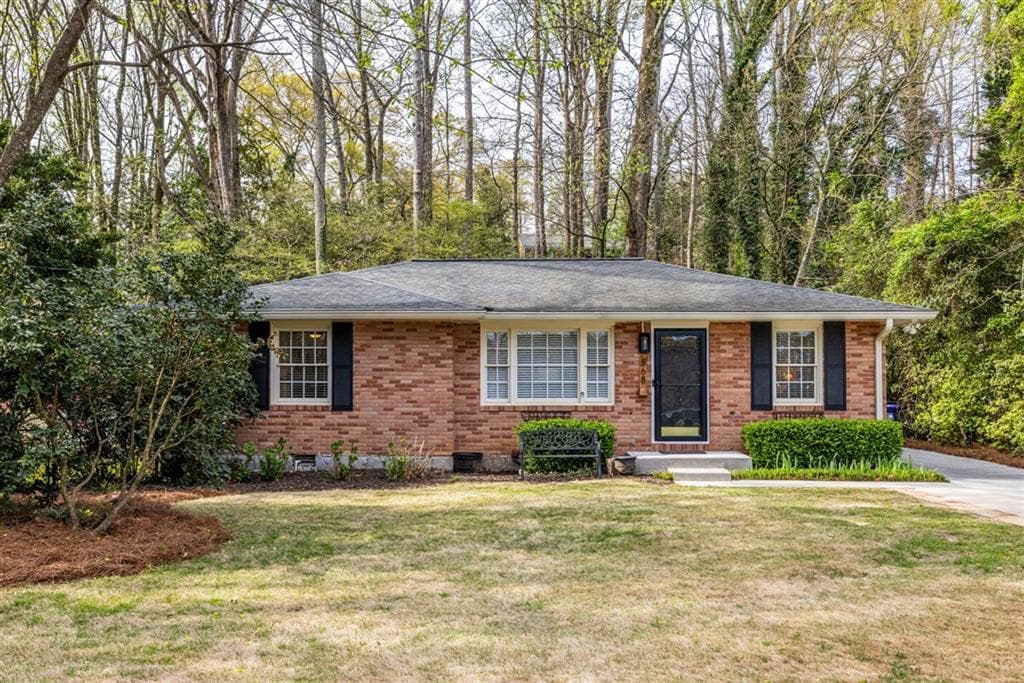 868 Scott Circle, Decatur, GA 30033 — most recent listing photo