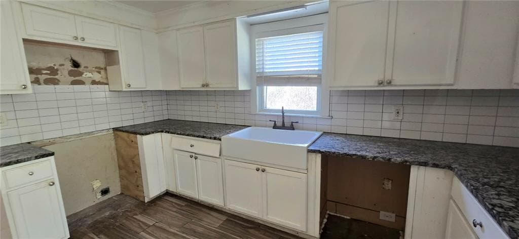 3 bedroom, 2 bathroom, 1,472 sq ft single family residence for sale at 2700 Head Road, Atlanta, GA 30311 — photo 8