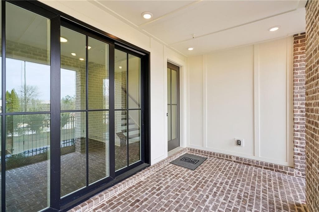 2 bedroom, 3 bathroom, 1,694 sq ft townhouse for sale at 120 IveyBrooke Lane 65, Alpharetta, GA 30009 — photo 3