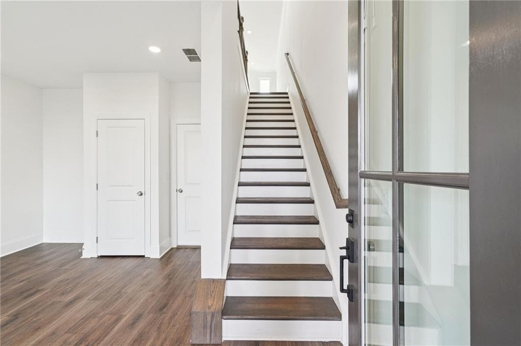 2 bedroom, 3 bathroom, 1,694 sq ft townhouse for sale at 120 IveyBrooke Lane 65, Alpharetta, GA 30009 — photo 4