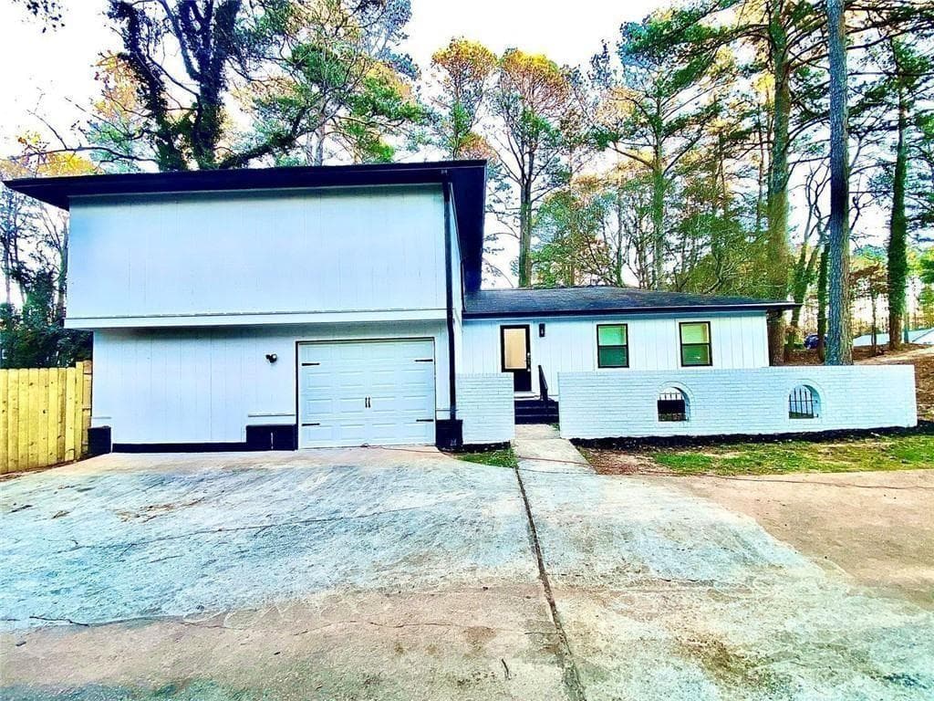 5390 Rockbridge Road, Stone Mountain, GA 30088 — most recent listing photo