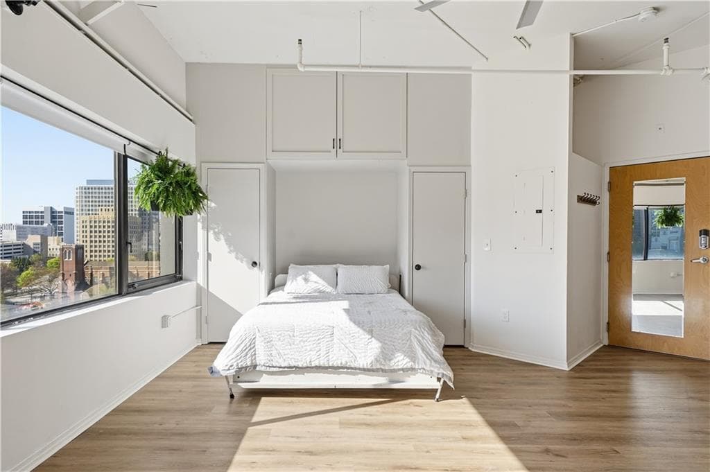 1 bedroom, 1 bathroom, 520 sq ft condominium for sale at 120 Ralph Mcgill Boulevard 903, Atlanta, GA 30308 — photo 5