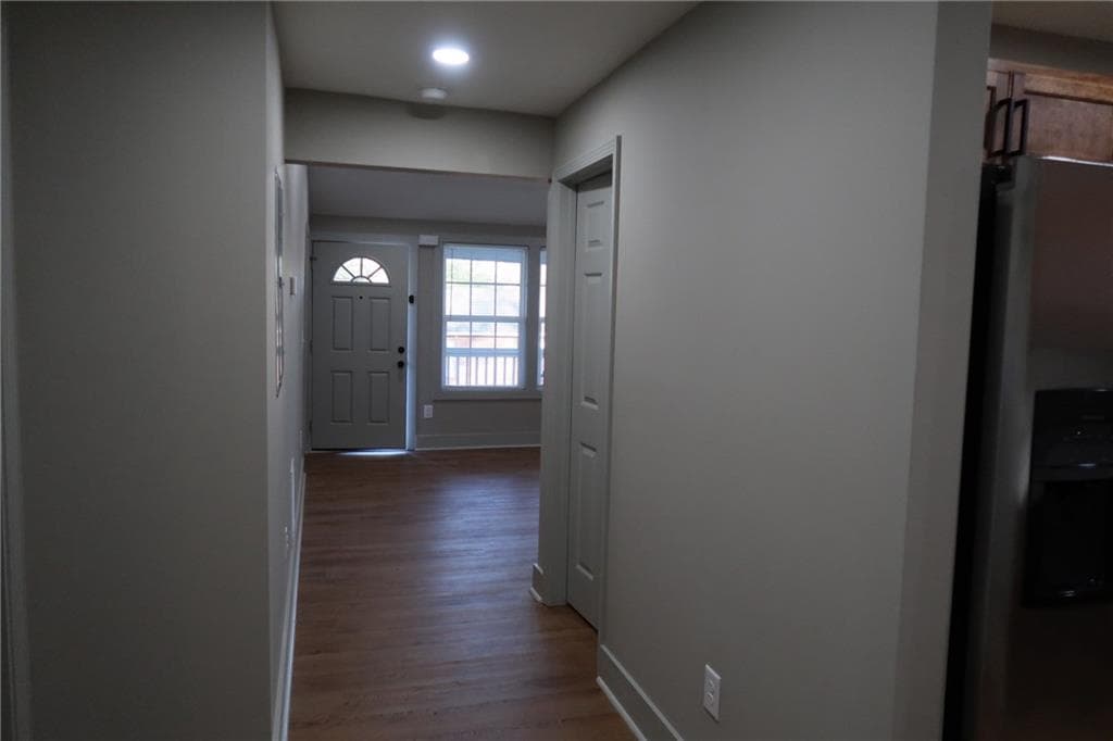 2 bedroom, 1 bathroom, 907 sq ft single family residence for rent at 7 N Annie Street, Newnan, GA 30263 for $1,475 a month — photo 9