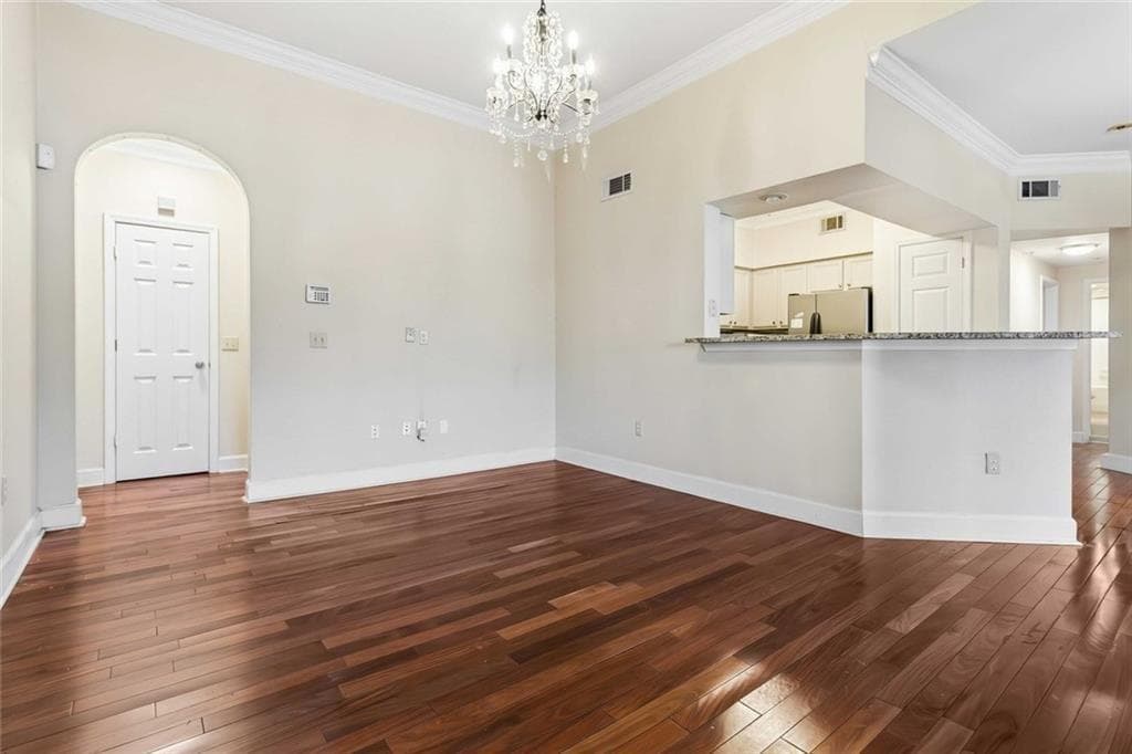 3 bedroom, 2 bathroom, 1,402 sq ft condominium for sale at 3777 Peachtree Road 533, Brookhaven, GA 30319 — photo 3