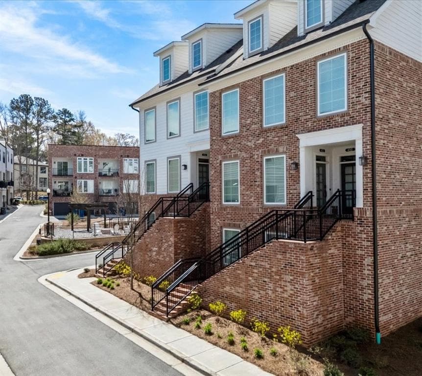 454 Burton Drive, Alpharetta, GA 30009 — most recent listing photo