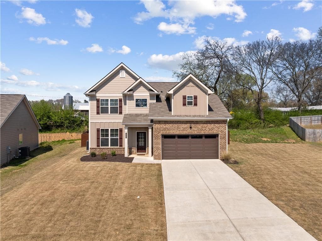 4 bedroom, 3 bathroom, 2,212 sq ft single family residence under contract at 113 Mcginnis Circle, Calhoun, GA 30701