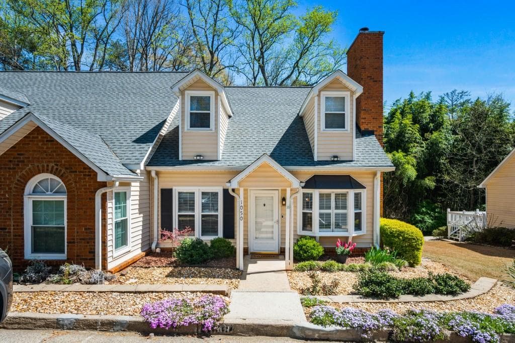 1050 Sasha Lane, Roswell, GA 30075 — most recent listing photo