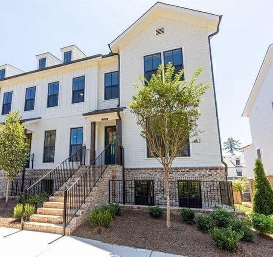 209 Phillips Lane, Alpharetta, GA 30009 — most recent listing photo