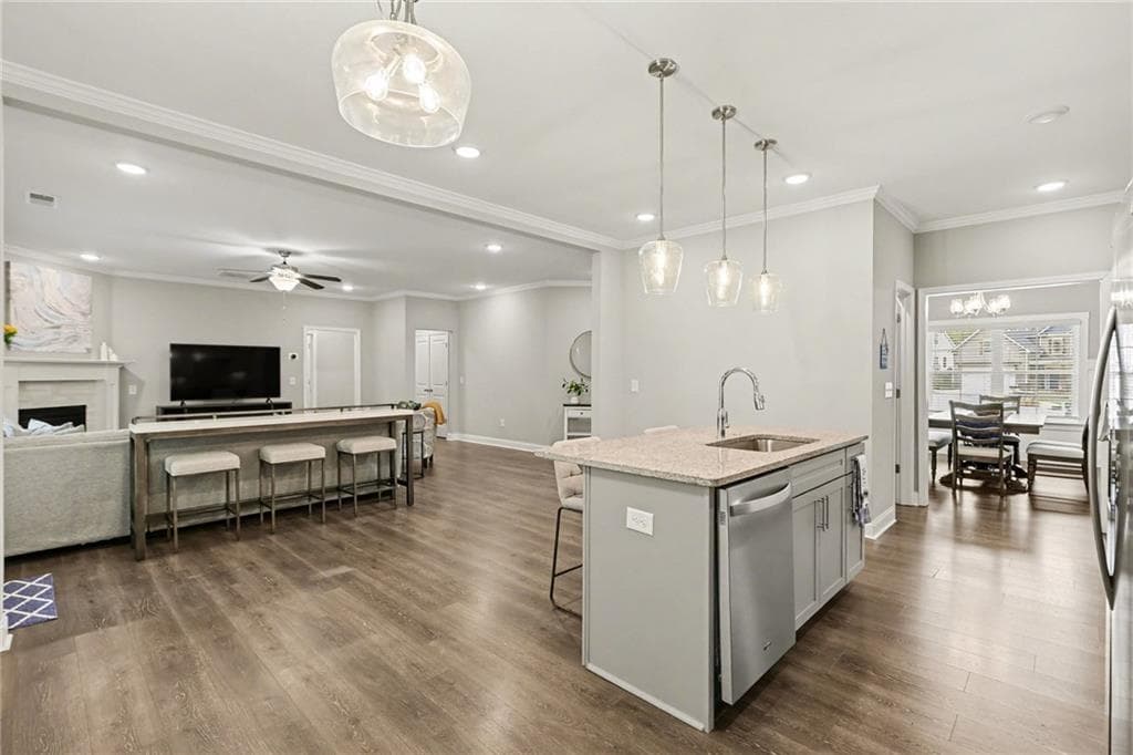 6 bedroom, 4 bathroom, 3,451 sq ft single family residence for sale at 540 Glen Abbey Circle, Mableton, GA 30126 — photo 9