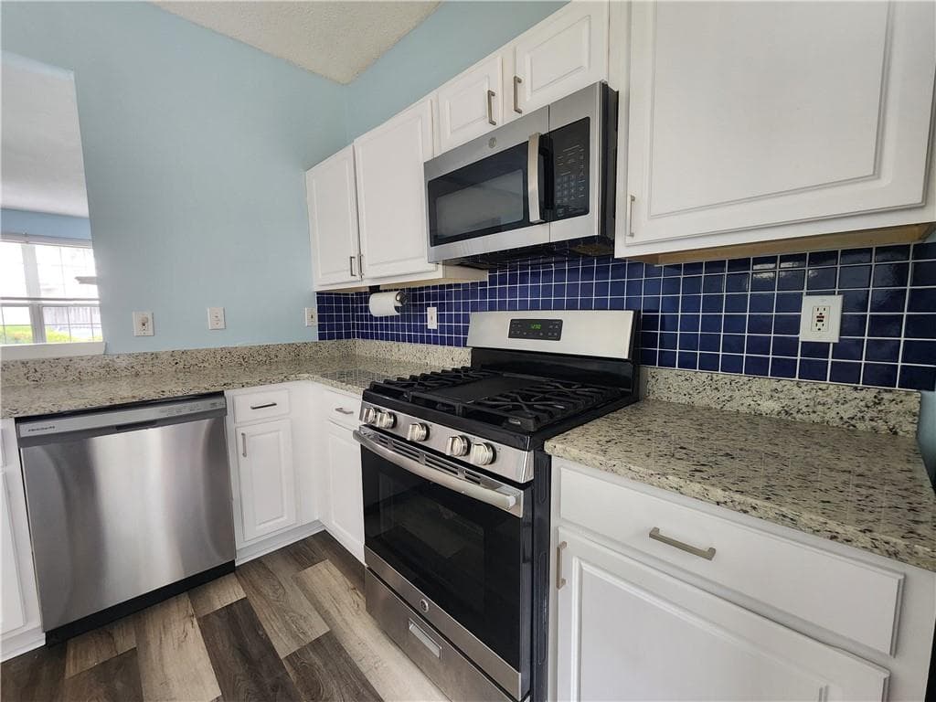 3 bedroom, 3 bathroom, 1,370 sq ft townhouse for sale at 10900 Wittenridge Drive H8, Alpharetta, GA 30022 — photo 10