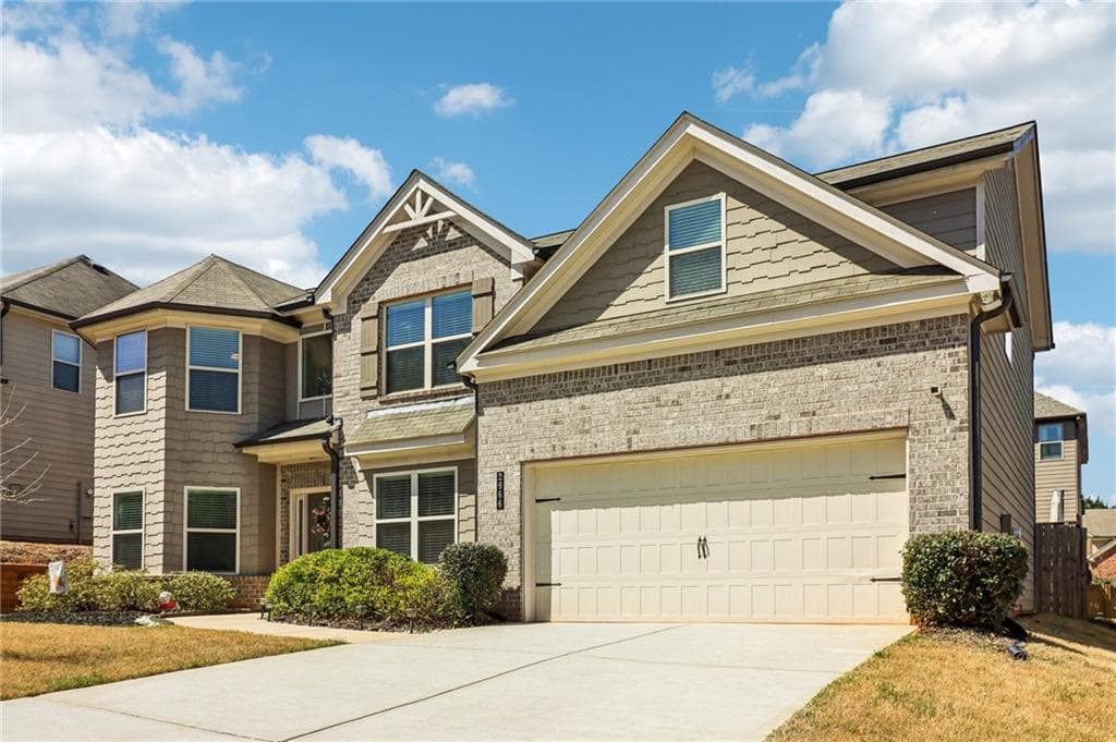 5 bedroom, 3 bathroom, 2,813 sq ft single family residence for sale at 2966 Cove View Court, Dacula, GA 30019 — photo 2
