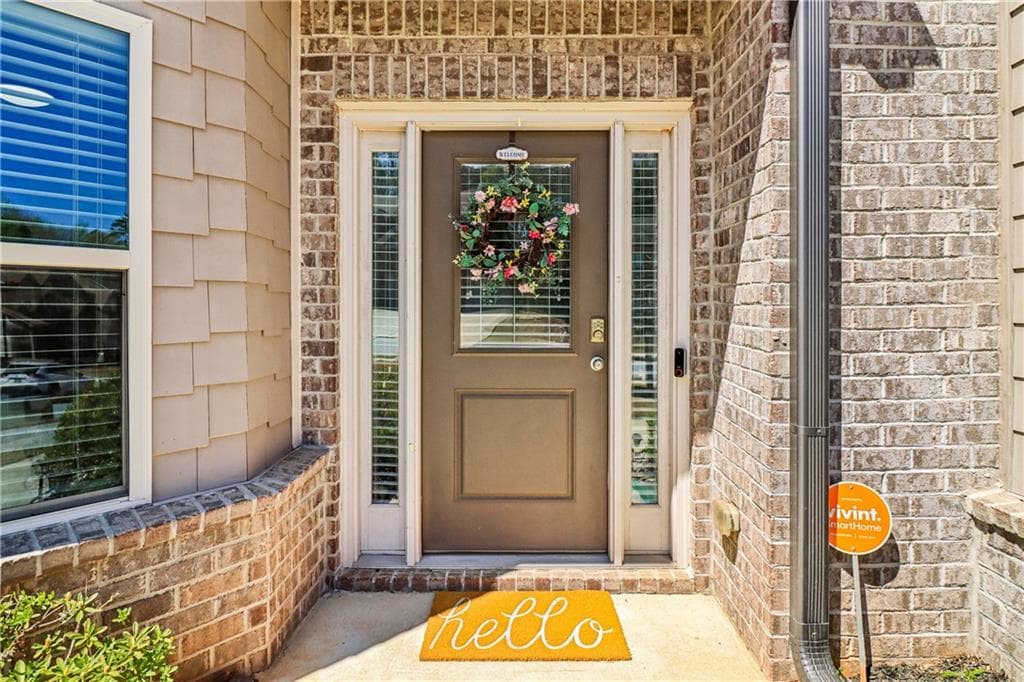 5 bedroom, 3 bathroom, 2,813 sq ft single family residence for sale at 2966 Cove View Court, Dacula, GA 30019 — photo 3