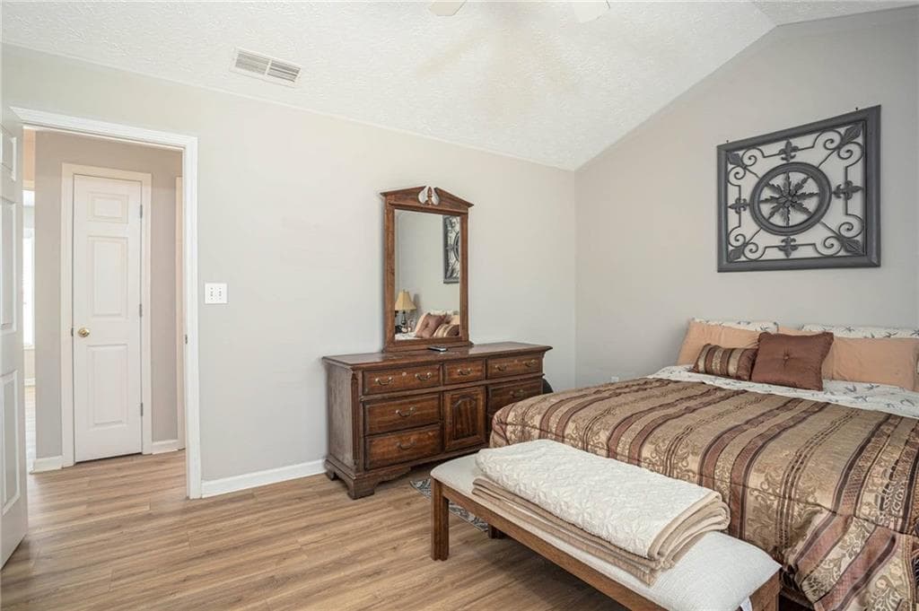 3 bedroom, 2 bathroom, 1,568 sq ft single family residence for sale at 170 Belmont Circle, Covington, GA 30016 — photo 8