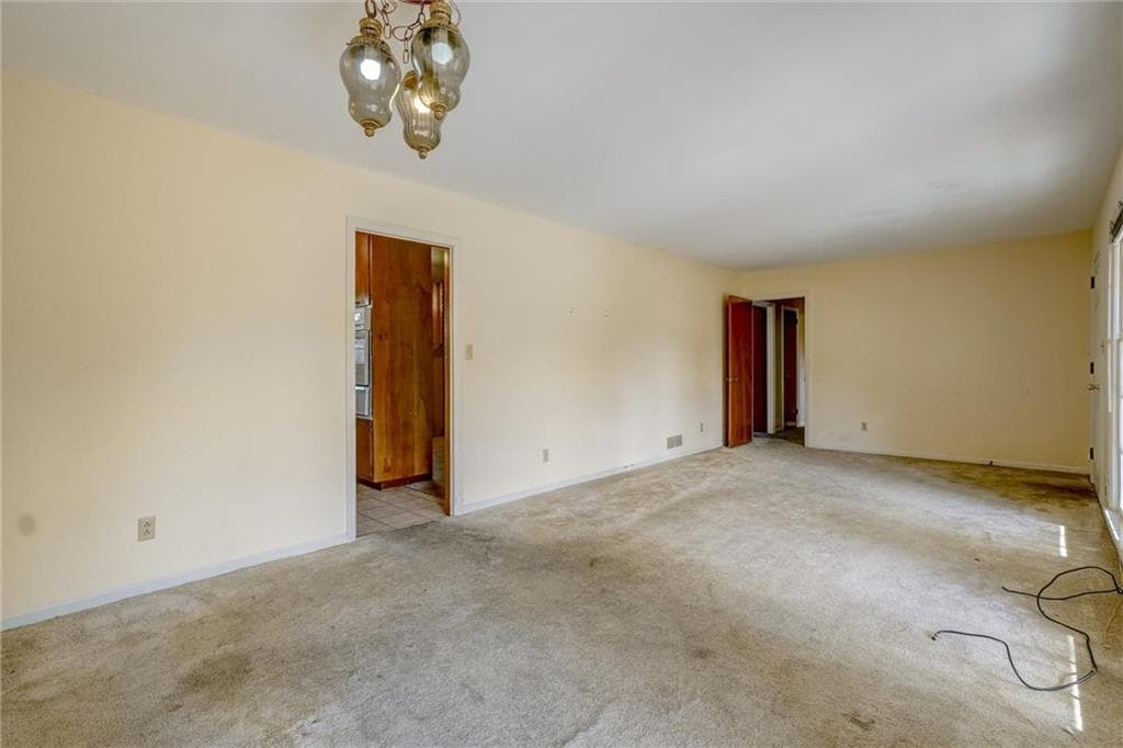 3 bedroom, 2 bathroom, 1,626 sq ft single family residence for sale at 797 Kiowa Drive, Marietta, GA 30060 — photo 6