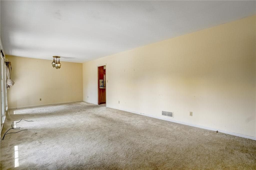 3 bedroom, 2 bathroom, 1,626 sq ft single family residence for sale at 797 Kiowa Drive, Marietta, GA 30060 — photo 7
