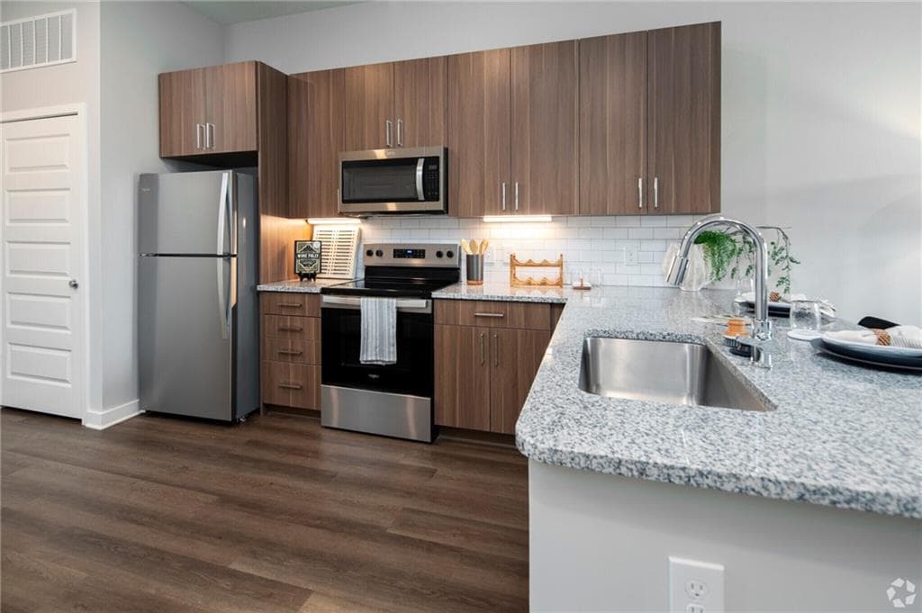 1 bedroom, 1 bathroom, 640 sq ft apartment for rent at 501 W Waugh Street A1, Dalton, GA 30720 for $1,342 a month — photo 9