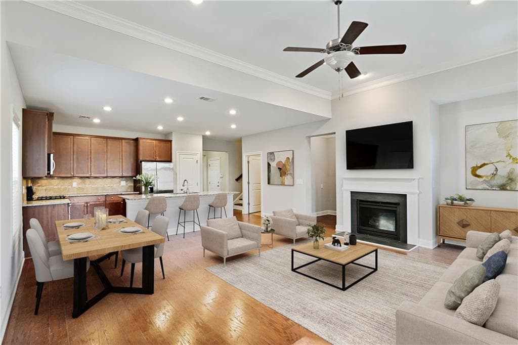 4 bedroom, 3 bathroom, 3,046 sq ft single family residence for sale at 1536 Habershal Road, Atlanta, GA 30318 — photo 2