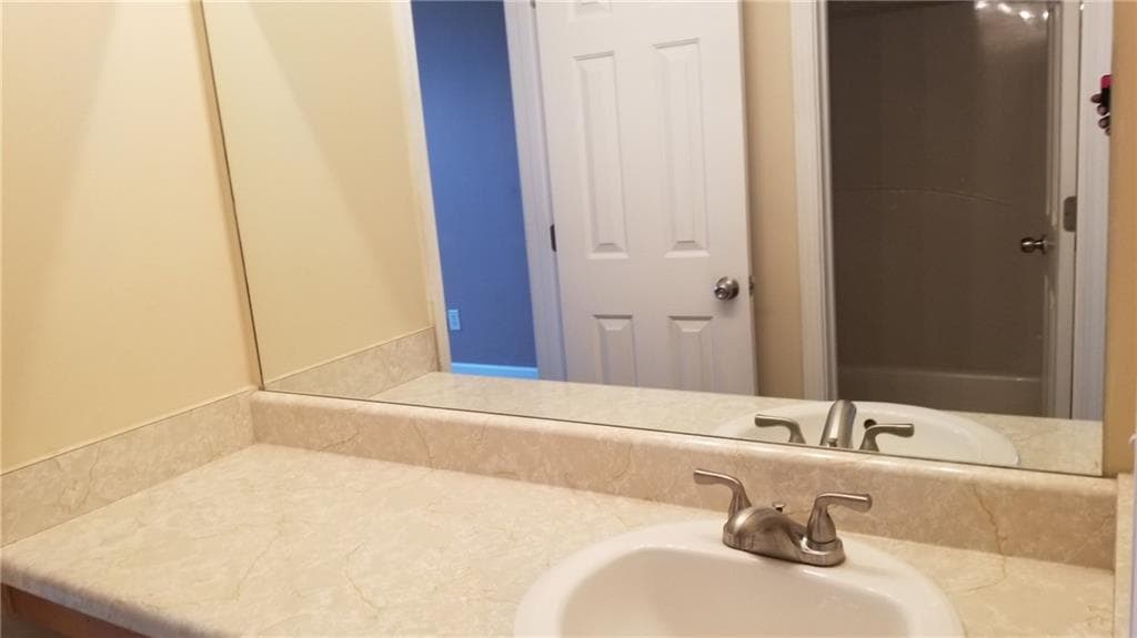 5 bedroom, 4 bathroom, 2,804 sq ft single family residence for rent at 3155 Hunting Creek Pass, Douglasville, GA 30135 for $2,200 a month — photo 9
