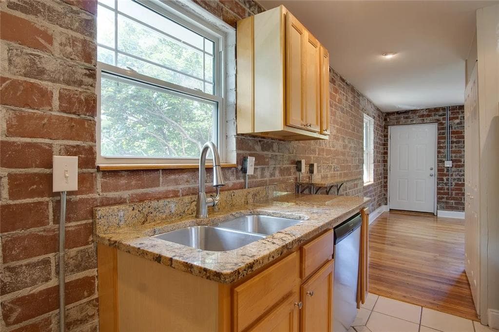 1 bedroom, 1 bathroom, 560 sq ft condominium for sale at 24 Daniel Street 14, Atlanta, GA 30312 — photo 5
