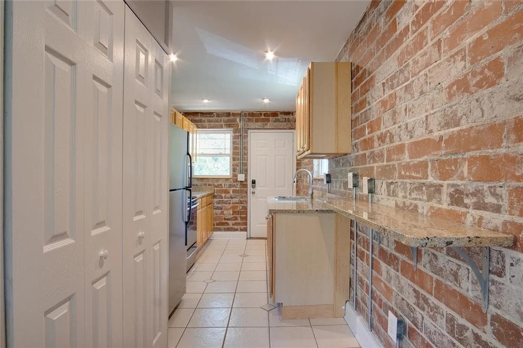 1 bedroom, 1 bathroom, 560 sq ft condominium for sale at 24 Daniel Street 14, Atlanta, GA 30312 — photo 6