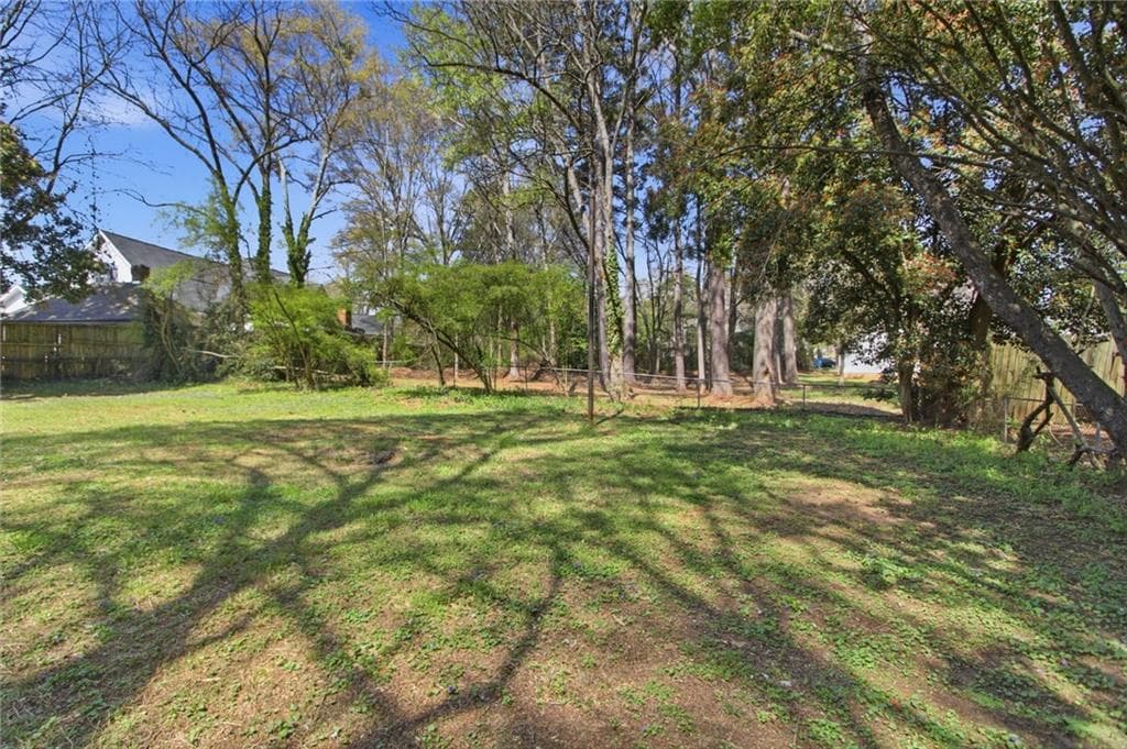 3 bedroom, 2 bathroom, 1,424 sq ft single family residence for sale at 4289 Rex Road, Rex, GA 30273 — photo 3
