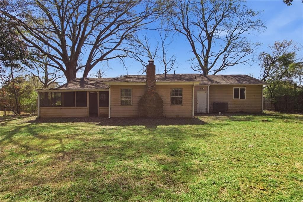 3 bedroom, 2 bathroom, 1,424 sq ft single family residence for sale at 4289 Rex Road, Rex, GA 30273 — photo 5