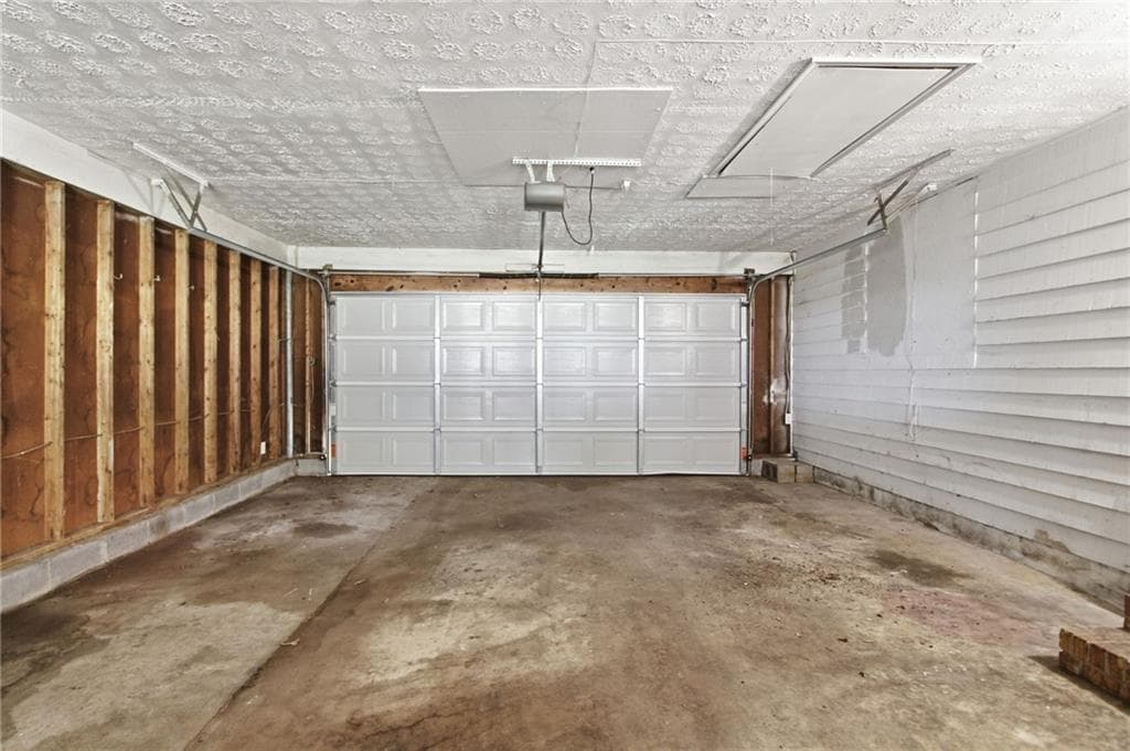 3 bedroom, 2 bathroom, 1,424 sq ft single family residence for sale at 4289 Rex Road, Rex, GA 30273 — photo 8