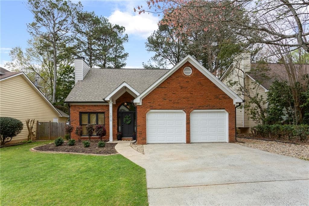 1010 Chateau Lane, Smyrna, GA 30082 — most recent listing photo