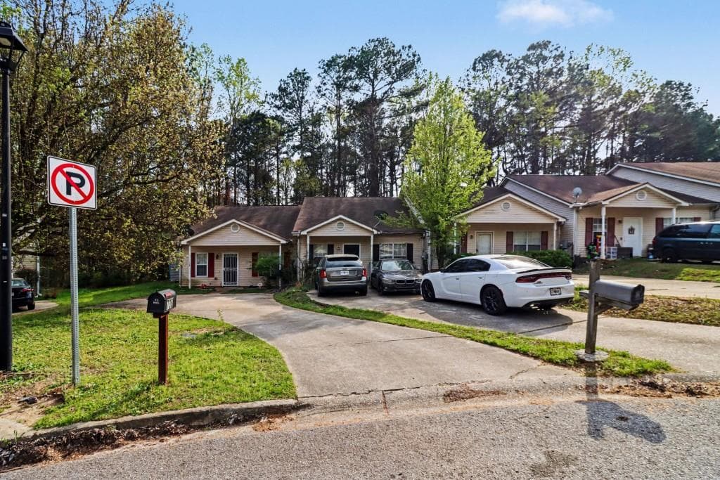 other sold at 742 Boston Common, Atlanta, GA 30349