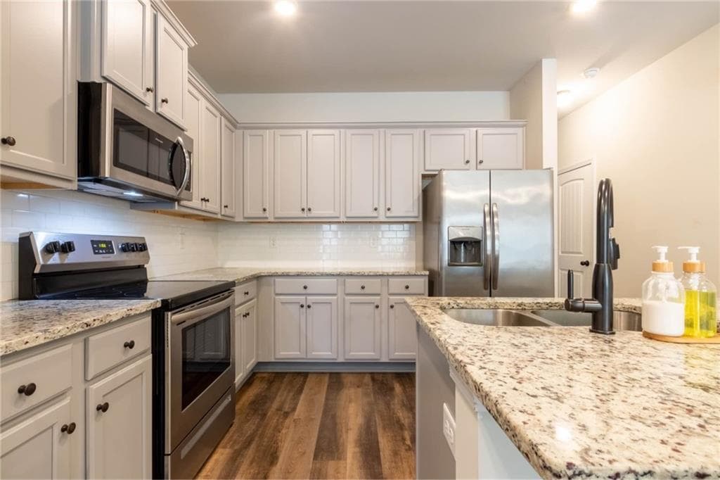 3 bedroom, 3 bathroom, 1,564 sq ft townhouse for rent at 3006 Bayrose Circle 104B, Atlanta, GA 30344 for $2,300 a month — photo 4