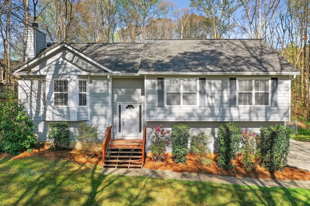 215 Sterling Drive, Canton, GA 30115 — most recent listing photo