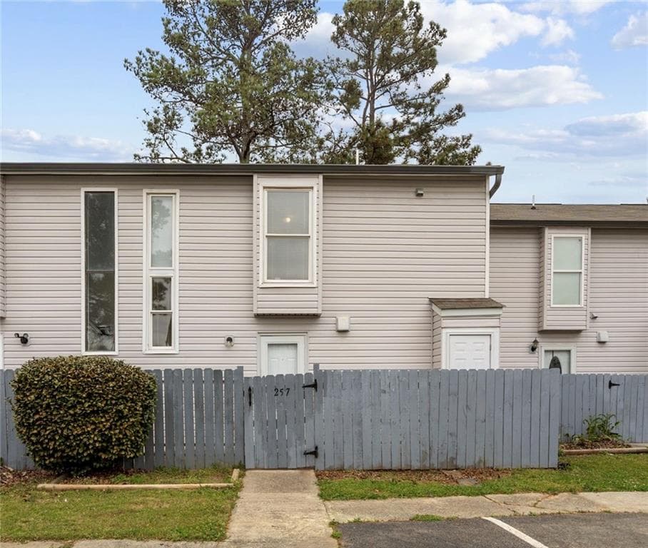 257 Country Club Drive, Jonesboro, GA 30238 — most recent listing photo