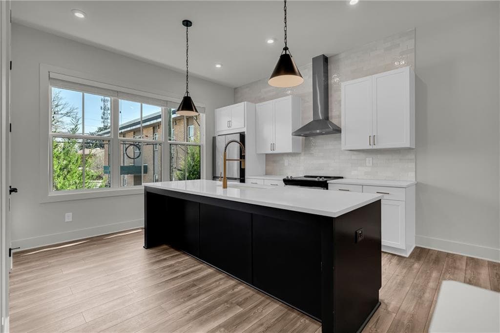 2 bedroom, 2 bathroom, 1,152 sq ft townhouse for sale at 152 Chestnut Circle, Atlanta, GA 30342 — photo 6