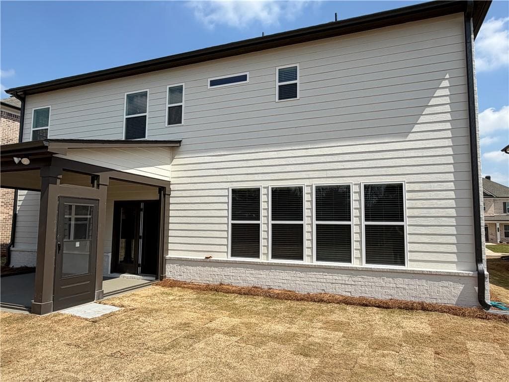 5 bedroom, 4 bathroom, 3,550 sq ft single family residence for sale at 662 Secret Garden Lane, Dacula, GA 30019 — photo 7