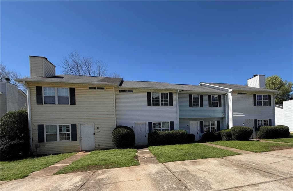 quadruplex under contract at 1750 Bob White Lane, Conyers, GA 30013