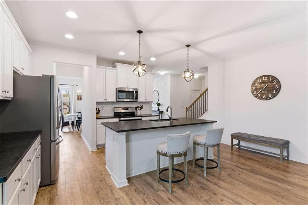 4 bedroom, 3 bathroom, 2,657 sq ft single family residence for sale at 5445 Trillium Way, Flowery Branch, GA 30542 — photo 8