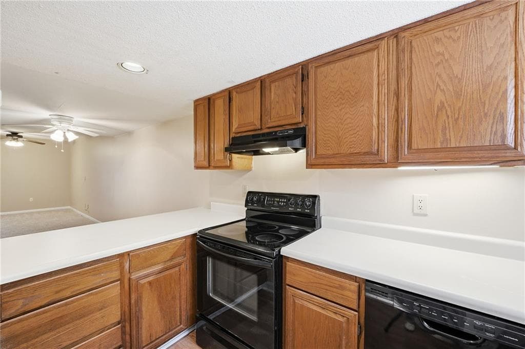 2 bedroom, 2 bathroom, 1,042 sq ft townhouse under contract at 402 Willow Way, Villa Rica, GA 30180 — photo 9