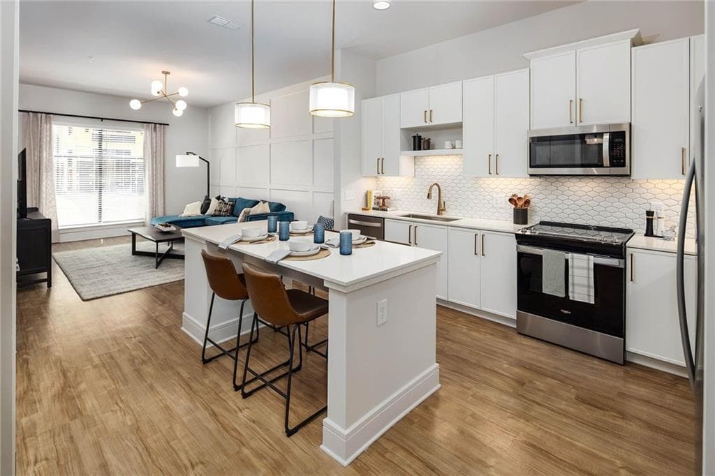 1 bedroom, 1 bathroom, 783 sq ft apartment for rent at 2124 American Industrial Way 1210, Atlanta, GA 30341 for $1,872 a month — photo 1 of 38