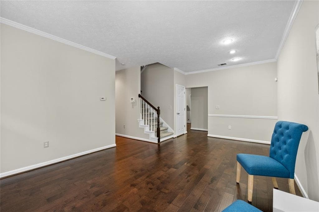 3 bedroom, 3 bathroom, 1,866 sq ft townhouse for sale at 2680 Pine Tree Road 5, Atlanta, GA 30324 — photo 6