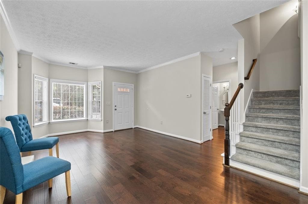 3 bedroom, 3 bathroom, 1,866 sq ft townhouse for sale at 2680 Pine Tree Road 5, Atlanta, GA 30324 — photo 7