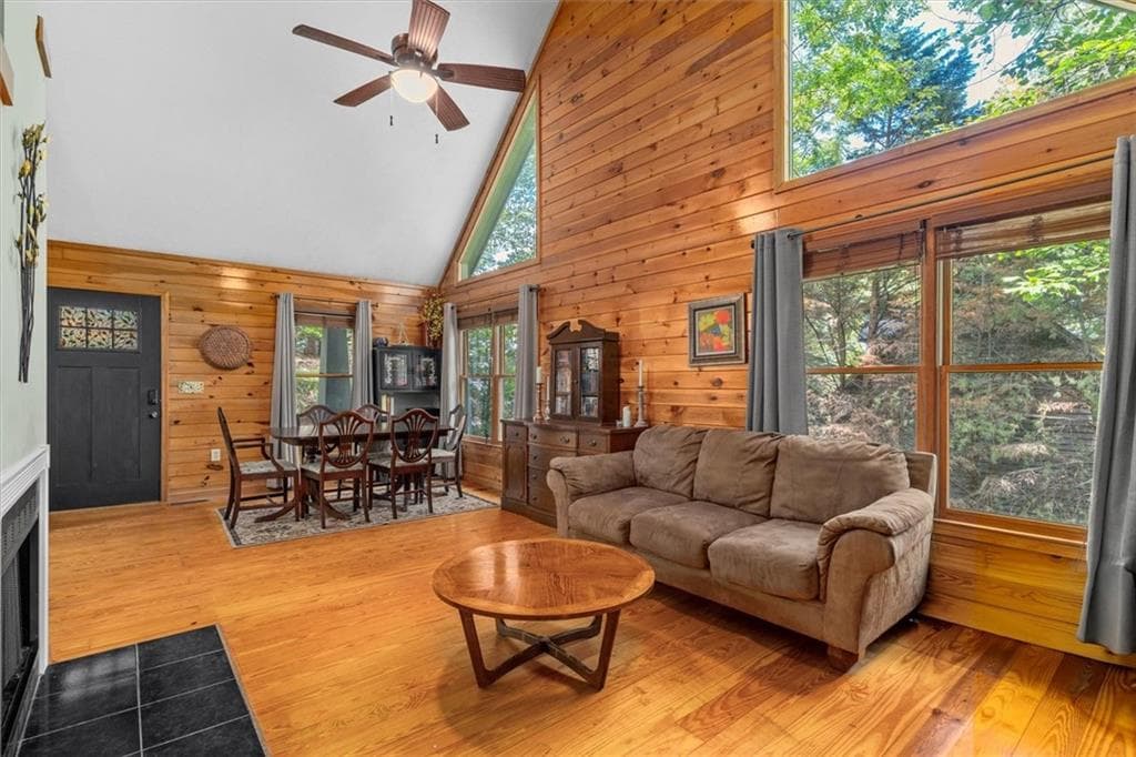 3 bedroom, 3 bathroom, 2,048 sq ft single family residence for sale at 1083 Mountain Oak Road, Ellijay, GA 30536 — photo 8